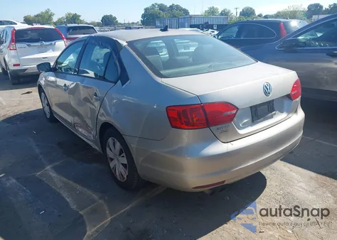 2014 Volkswagen Jetta 1.8T Se z USA, uszkodzony, nr VIN 3VWD17AJ8EM284655